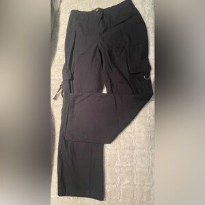 Tinseltown Junior Cargo Pants 
Size M